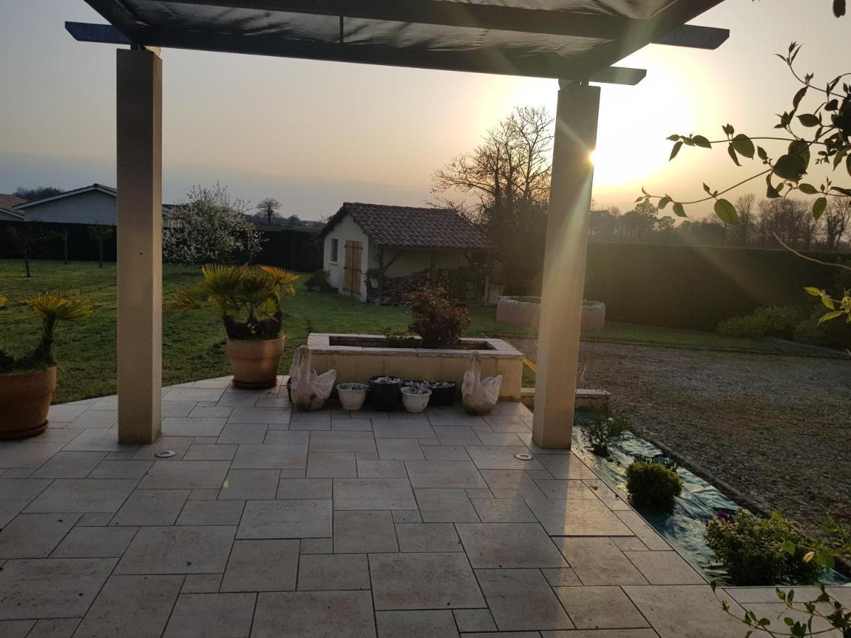 Grande maison familiale Serres-Gaston Extérieur photo